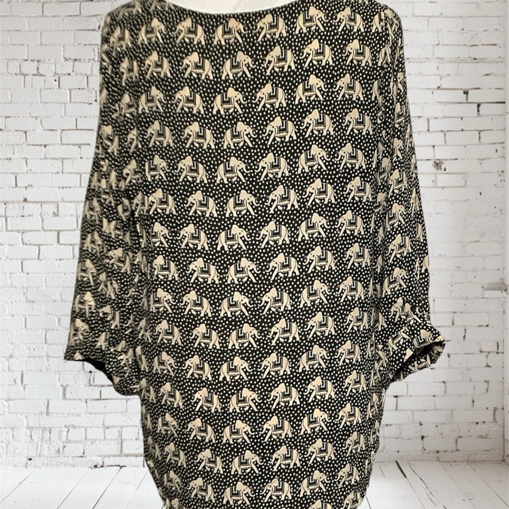 Pixley Fun W/ Elephants Stitch Fix Blouse Gently Used Lightweight Airy and flowy